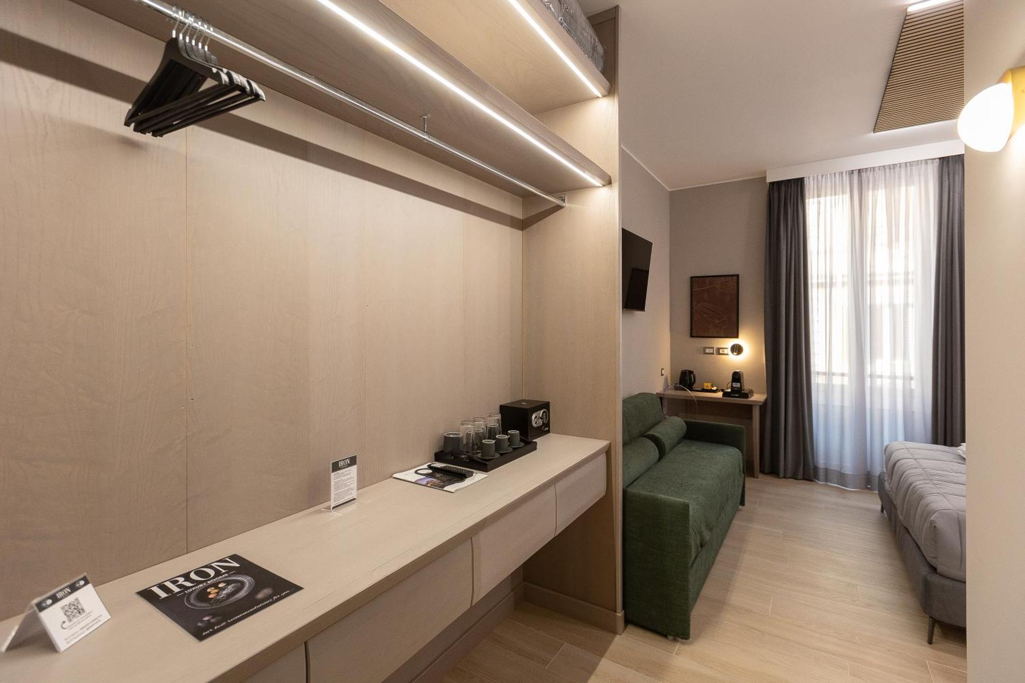 Iron Luxury Rooms Roma Exterior foto